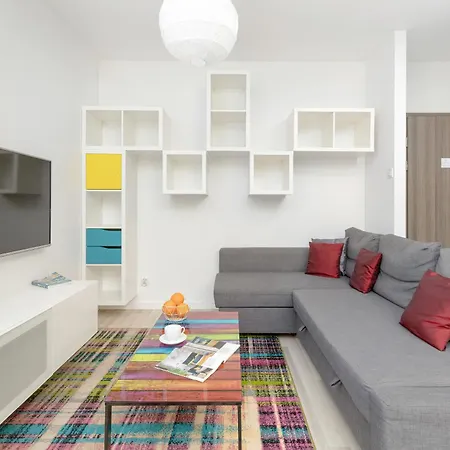 Pastel & Cozy With A Spacious Terrace In By Renters *
