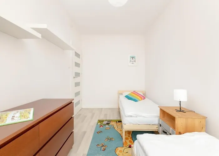 Pastel & Cozy With A Spacious Terrace In By Renters