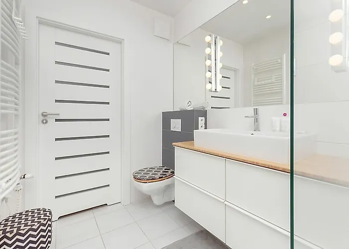 Pastel & Cozy With A Spacious Terrace In By Renters Apartment *