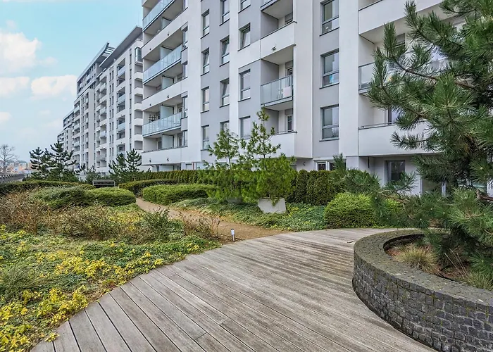Pastel & Cozy With A Spacious Terrace In By Renters Apartment