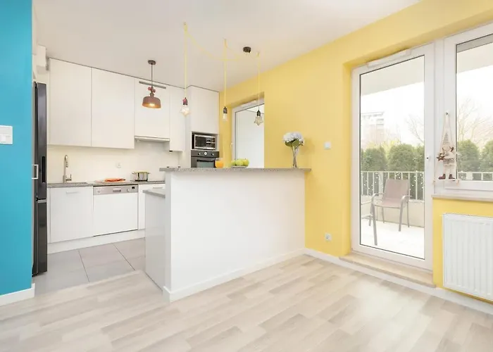 Pastel & Cozy With A Spacious Terrace In By Renters *