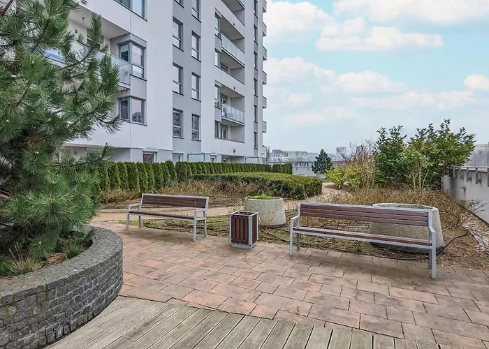 Appartamento Pastel & Cozy With A Spacious Terrace In By Renters